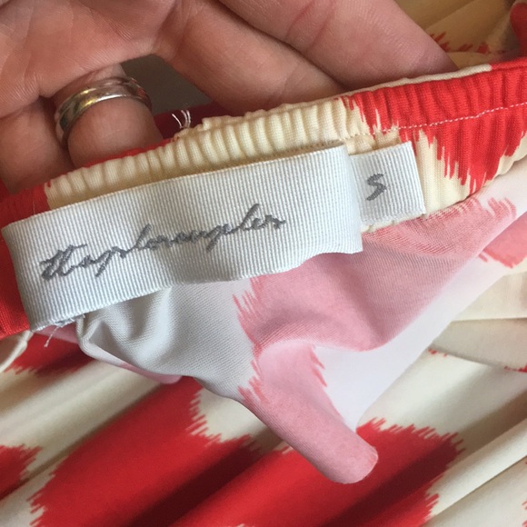 🌷 Coral & White Chevron Dress - Picture 6 of 8